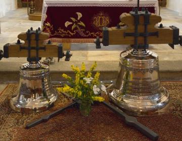 Nové zvony ve Strašíně